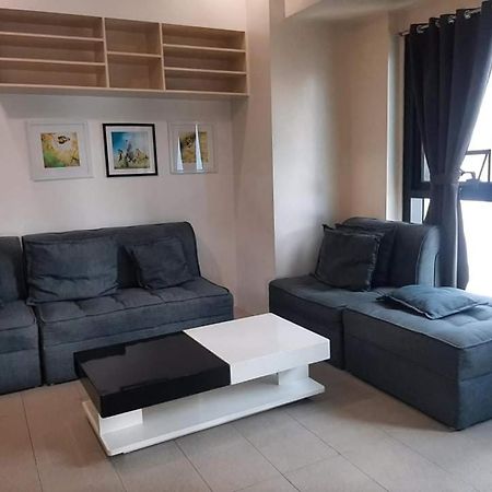 Spacious 2 Bedroom Unit With Pool Manila Ngoại thất bức ảnh