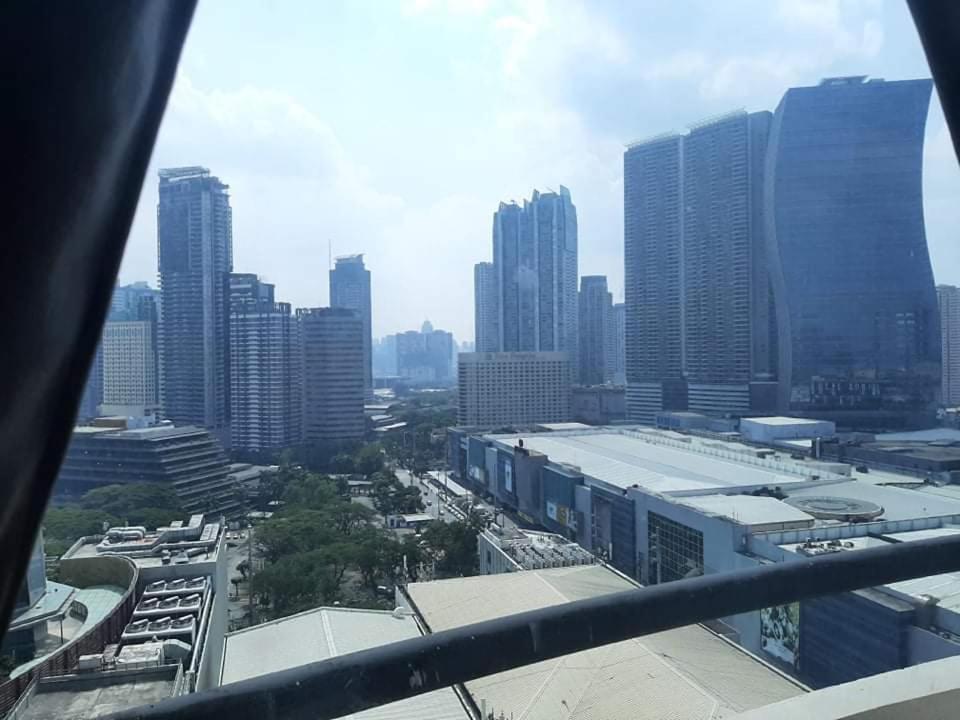 Spacious 2 Bedroom Unit With Pool Manila Ngoại thất bức ảnh